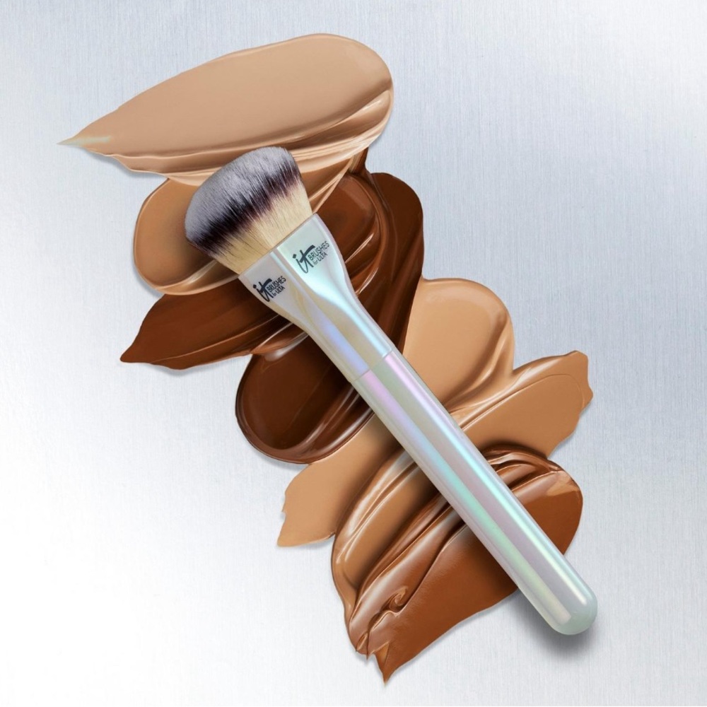 BNWT!it brushes for ulta flower power foundation & holographic L E brush๐๐ - Picture 11 of 11